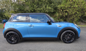 2015 MINI Hatch 1.5 Cooper 3-Door Hatch in Blue — image 6