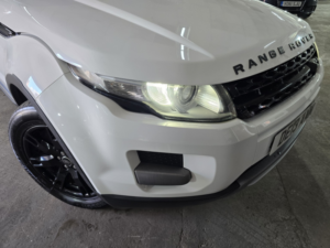 2013 Land Rover Range Rover Evoque 2.2 Sd4 Pure in White — image 2