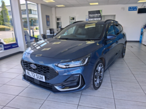 2022 Ford Focus 1.0 Focus St-Line Vignale Estate 1.0l Ecoboost 155ps Mhev Fwd 7 Speed Powershift in Blue — image 2