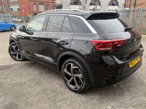 2023 Volkswagen T-Roc 2.0 Tsi R in Black — image 4