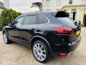 2013 Porsche Cayenne 3.0 Td V6 in Black — image 5
