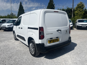 2021 Peugeot Partner 1.5 Bluehdi 1000 Professional in White — image 6
