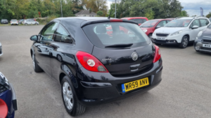 2009 Vauxhall Corsa 1.2 I 16v Active in Black — image 2