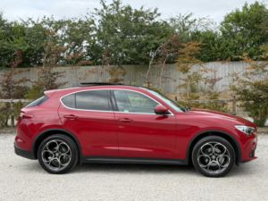 2020 Alfa Romeo Stelvio 2.2 2.2 Turbo Diesel 210hp AWD Speciale in Red — image 2