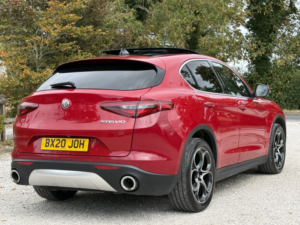 2020 Alfa Romeo Stelvio 2.2 2.2 Turbo Diesel 210hp AWD Speciale in Red — image 3