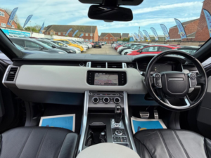 2015 Land Rover Range Rover Sport 3.0 Sd V6 Hse Dynamic Auto 4WD Euro 6 (s/s) 5dr in Black — image 2