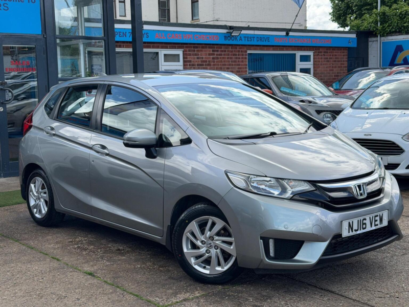 2016 Honda Jazz 1.3 I-Vtec Se Euro 6 (s/s) 5dr in Silver — image 1