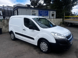 2016 Peugeot Partner 1.6 Hdi 850 S L1 4dr in White — image 2