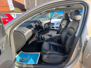 2012 Skoda Superb 2.0 Tdi Elegance DSG Euro 5 5dr in Beige — image 4