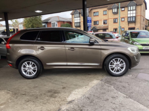 2016 Volvo Xc60 2.0 D4 Se Lux Nav Auto Euro 6 (s/s) 5dr in Bronze — image 2