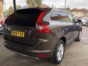 2016 Volvo Xc60 2.0 D4 Se Lux Nav Auto Euro 6 (s/s) 5dr in Bronze — image 4
