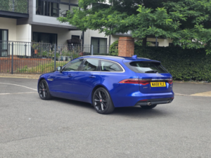 2018 Jaguar Xf 2.0i Portfolio Gpf Sportbrake 5dr Petrol Auto Euro 6 (s/s) (250 Ps) in Blue — image 4