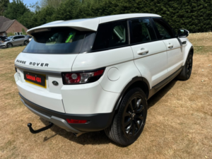2014 Land Rover Range Rover Evoque 2.2 Sd4 Pure Tech in White — image 3