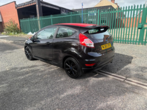 2015 Ford Fiesta 1.0t Ecoboost Zetec S Euro 6 (s/s) 3dr in Black — image 4