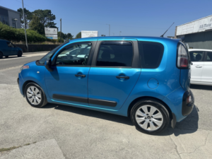 2014 Citroen C3 Picasso 1.6 Hdi Vtr+ in Blue — image 5