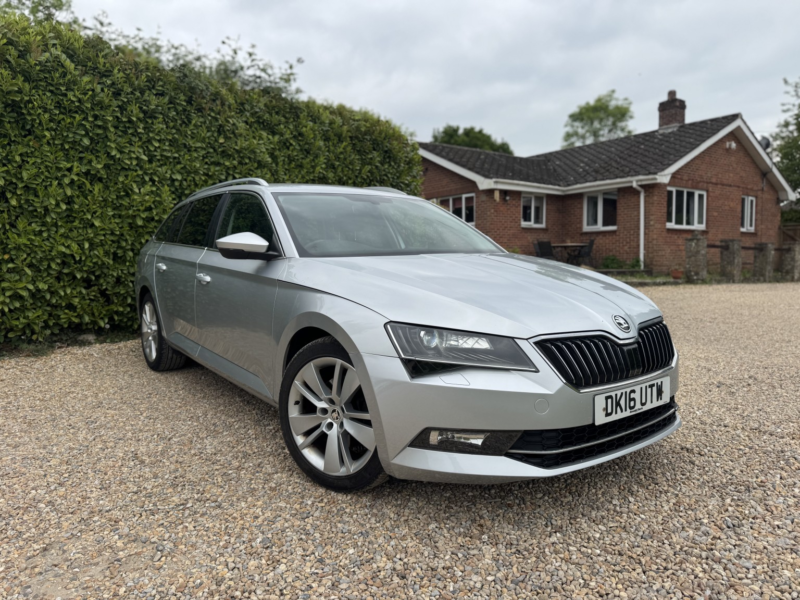 2016 Skoda Superb 2.0 Tdi Se L Executive in Silver — image 1