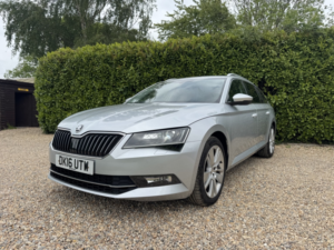 2016 Skoda Superb 2.0 Tdi Se L Executive in Silver — image 5