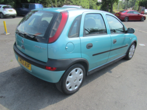 2003 Vauxhall Corsa 1.4 I 16v Elegance in Green — image 3