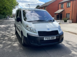 2015 Peugeot Expert Tepee 2.0 Hdi Tepee Comfort in White — image 2