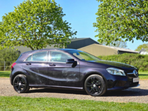 2016 Mercedes-Benz A Class 1.6 A180 Sport (executive) 7g-Dct Euro 6 (s/s) 5dr in Purple — image 2