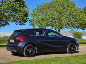 2016 Mercedes-Benz A Class 1.6 A180 Sport (executive) 7g-Dct Euro 6 (s/s) 5dr in Purple — image 4