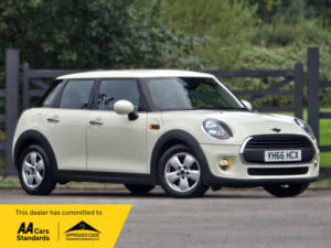2016 MINI Hatch