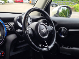 2016 MINI Hatch 1.2 One Hatchback 5dr Petrol Manual Euro 6 (s/s) (102 Ps) in White — image 6
