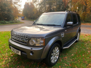 2013 Land Rover Discovery Sdv6 Hse in Grey — image 5