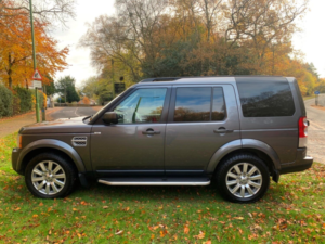 2013 Land Rover Discovery Sdv6 Hse in Grey — image 6