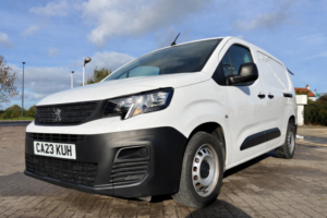 2023 Peugeot Partner 1.5 Bluehdi 950 Professional Premium + in White — image 3