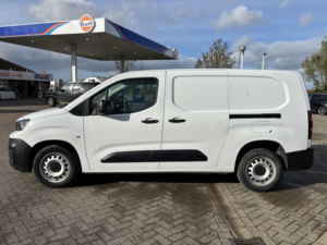 2023 Peugeot Partner 1.5 Bluehdi 950 Professional Premium + in White — image 4