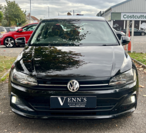 2018 Volkswagen Polo 1.0 Tsi Se in Black — image 2