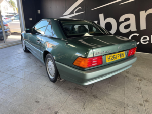 1991 Mercedes-Benz Sl 2.8 Sl280 2dr in Multicolour — image 5