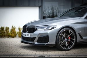 2023 BMW 5 Series 2.0 520d M Sport Saloon in Grey — image 3