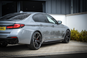 2023 BMW 5 Series 2.0 520d M Sport Saloon in Grey — image 4