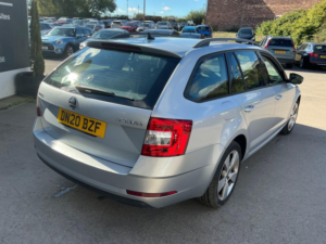 2020 Skoda Octavia 1.5 Tsi Act Se Drive Euro 6 (s/s) 5dr in Silver — image 3