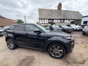 2018 Land Rover Range Rover Evoque Td4 Landmark in Black — image 5