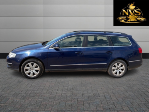 2007 Volkswagen Passat 2.0 Tdi Se in Blue — image 4