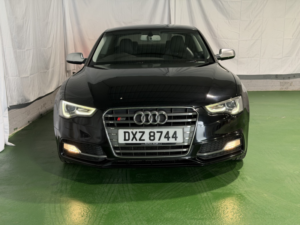 2013 Audi S5 3.0 Tfsi V6 in Black — image 2