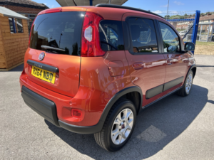 2014 Fiat Panda 1.3 Panda 1.3 Multijet 75 Bhp Trekking in Red — image 4