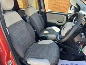 2014 Fiat Panda 1.3 Panda 1.3 Multijet 75 Bhp Trekking in Red — image 5