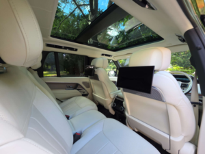 2022 Land Rover Range Rover 3.0 Range Rover Autobiography D Mhev Auto 4WD 5dr in Black — image 3