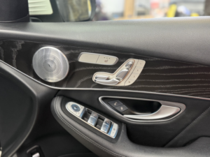 2017 Mercedes-Benz Glc 2.1 Glc250d Amg Line in White — image 3