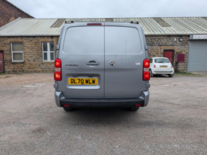 2020 Vauxhall Vivaro 2.0 Turbo D 3100 Sportive L2 H1 Euro 6 (s/s) 5dr in Grey — image 4