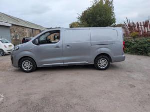 2020 Vauxhall Vivaro 2.0 Turbo D 3100 Sportive L2 H1 Euro 6 (s/s) 5dr in Grey — image 6
