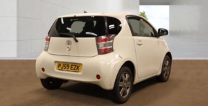 2009 Toyota Iq 1.0 Vvt-I 2 Euro 4 3dr in White — image 4