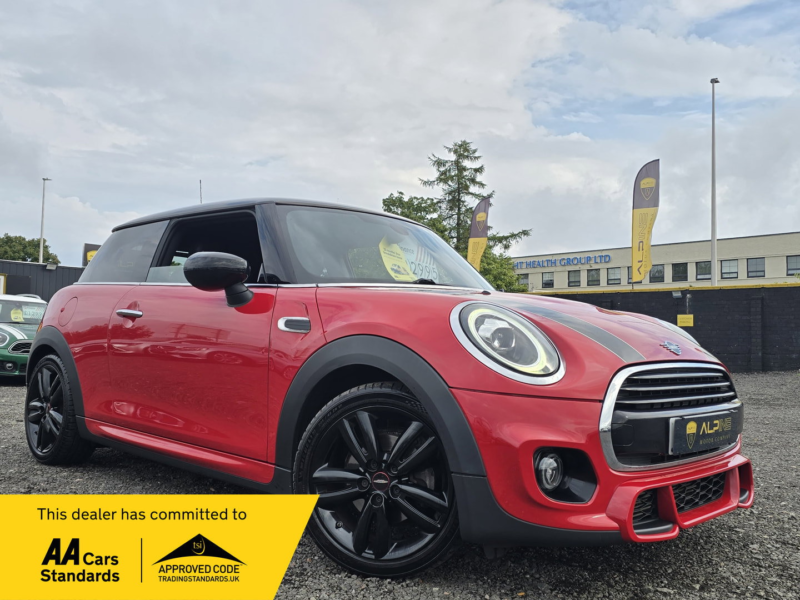 2019 MINI Hatch 1.5 Cooper Sport Hatchback 3dr Petrol Manual Euro 6 (s/s) (136 Ps) in Red — image 1