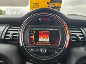 2019 MINI Hatch 1.5 Cooper Sport Hatchback 3dr Petrol Manual Euro 6 (s/s) (136 Ps) in Red — image 4