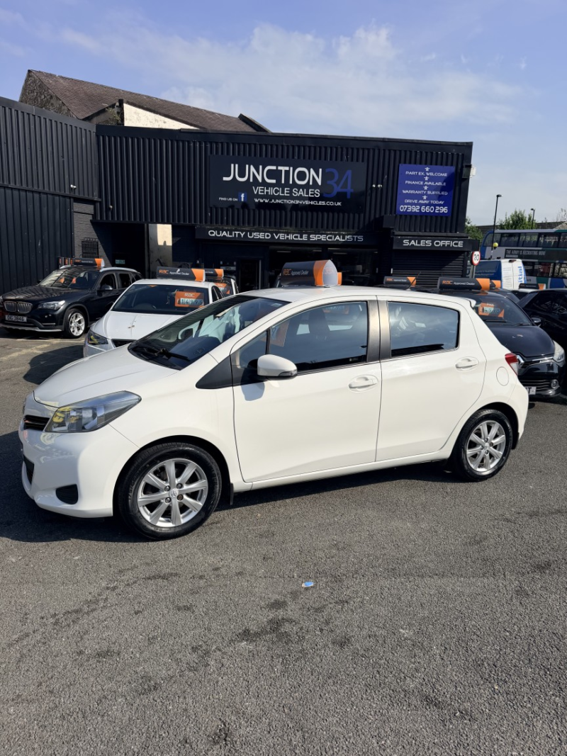 2012 Toyota Yaris 1.3 Dual Vvt-I Tr in White — image 1
