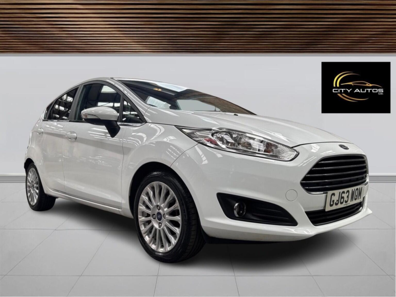 2013 Ford Fiesta 1.0t Ecoboost Titanium Euro 5 (s/s) 5dr in White — image 1